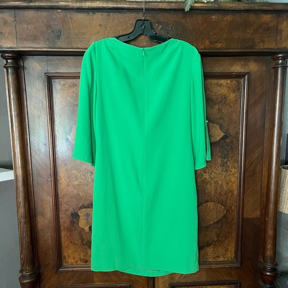 EUC Trina Turk- Larsen Dress in color Mojito. Size 4. - Picture 3 of 6